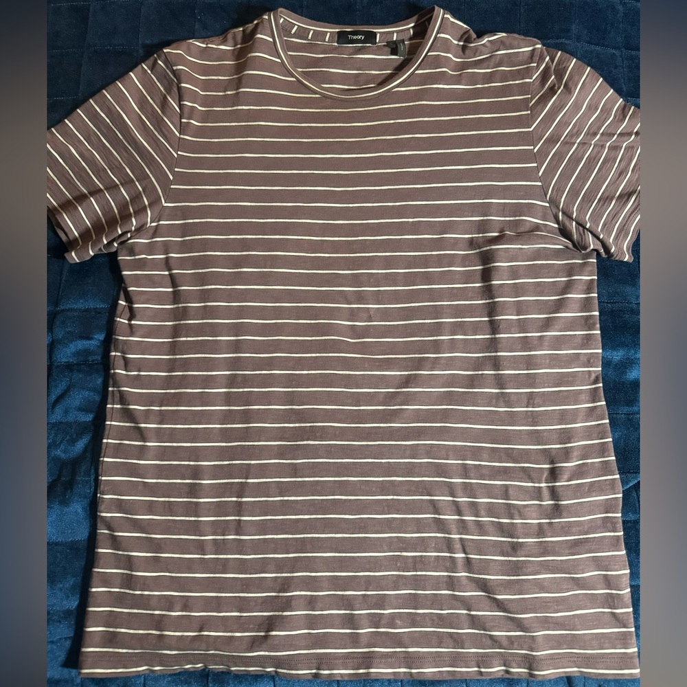 EUC Men’s Theory slub knit brown/White striped Tee shirt Size Large